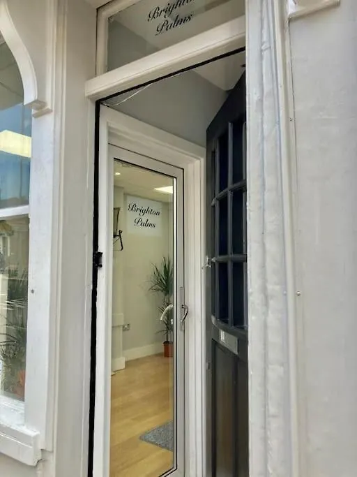 Brighton Palms 아파트