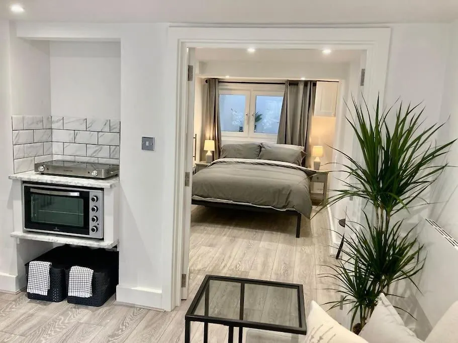 Brighton Palms 아파트